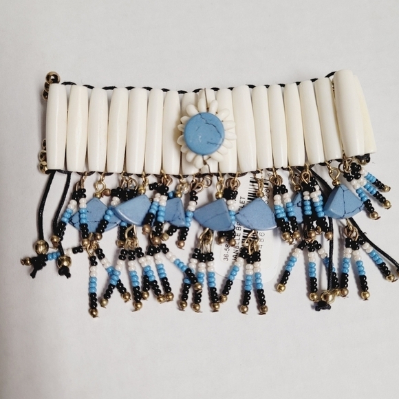 Shiraleah Chicago Women's Janelle Ivory And Blue Beaded Tassel Bohemian Bracelet - Picture 1 of 6